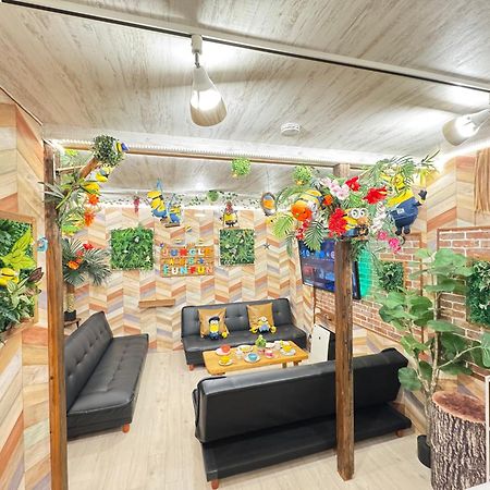 New Open Hotel Jungle Fun Fun J5 Coin Parking 500Yen For 24Hours Usj10 Minutes Ōsaka Exterior foto
