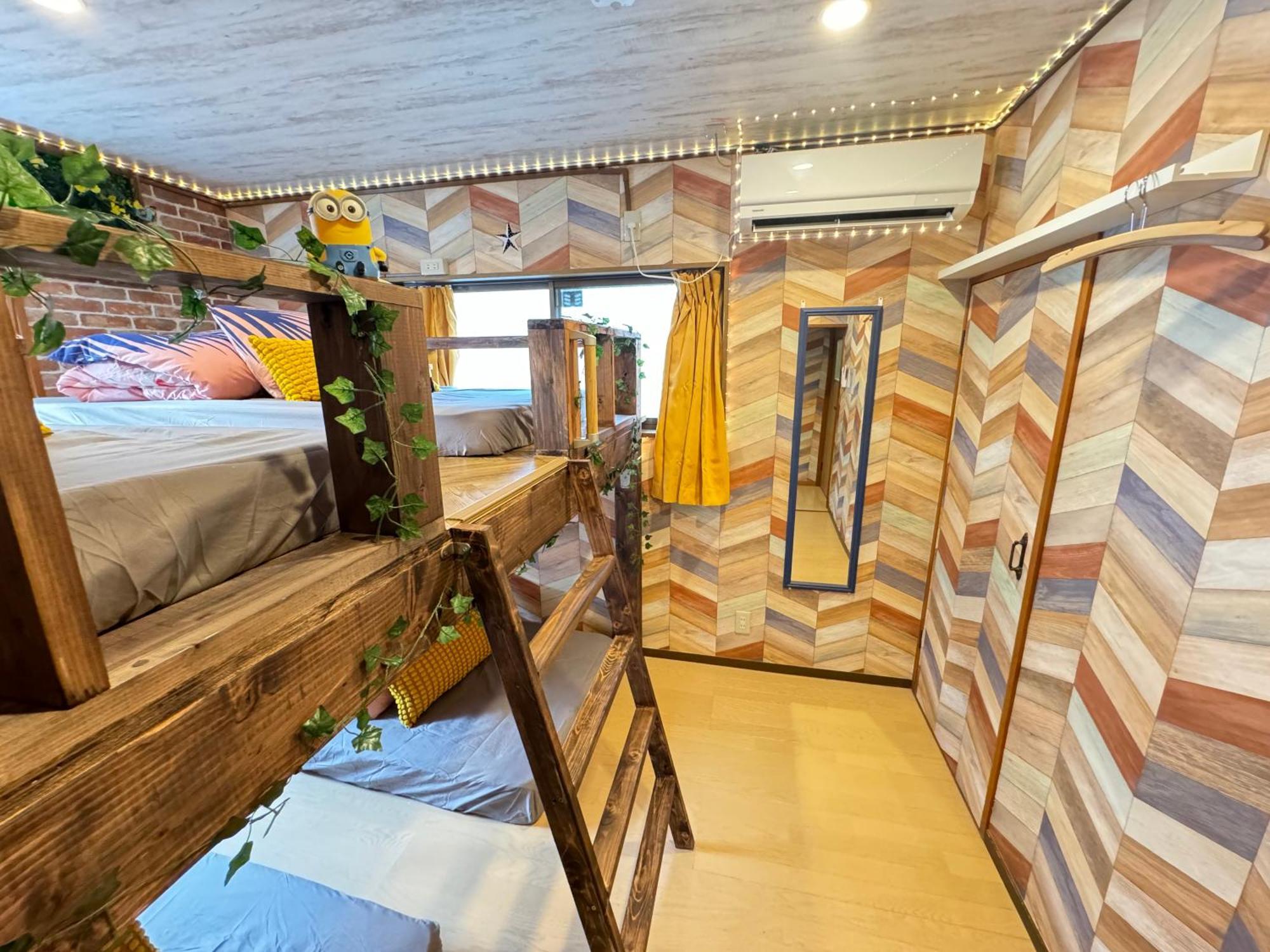 New Open Hotel Jungle Fun Fun J5 Coin Parking 500Yen For 24Hours Usj10 Minutes Ōsaka Exterior foto